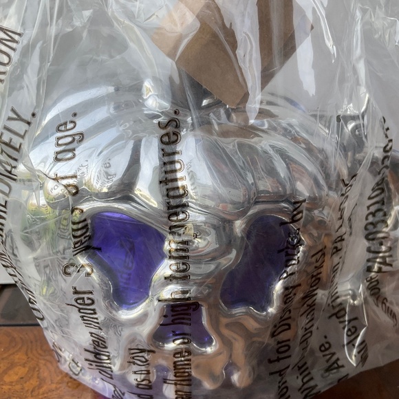 Disney APPLE PURPLE METTALIC   EVIL HAG  SIPPER MUG 100TH ANNAVERSARY  2023 - Picture 1 of 3